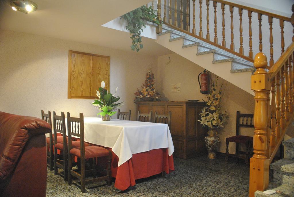 Hostal El Violi Cardona Exteriér fotografie